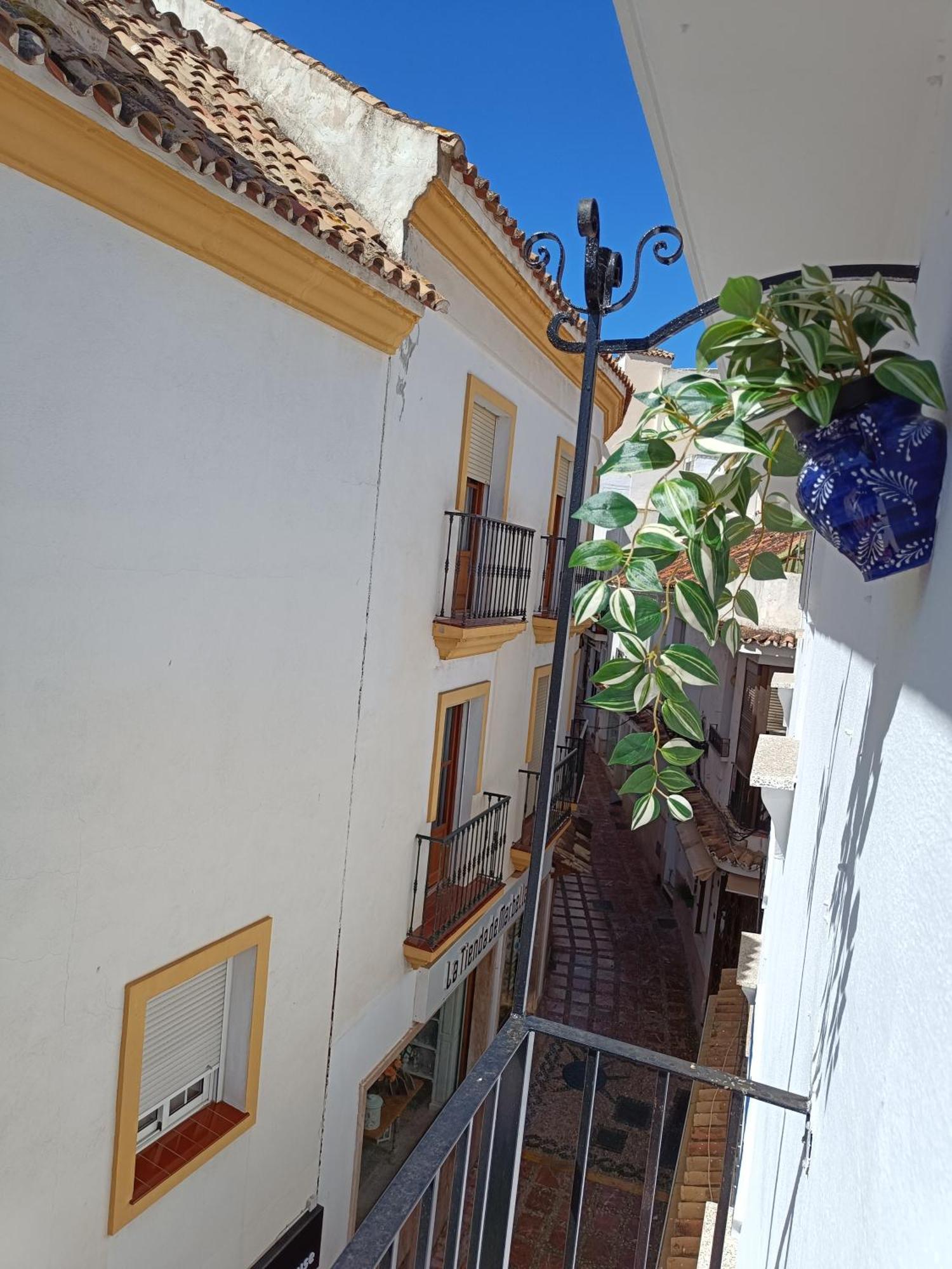 Alegre Apto. En Casco Historico Marbella Esterno foto